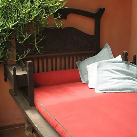فيلة Sleeps 4 Pool Wifi Uga