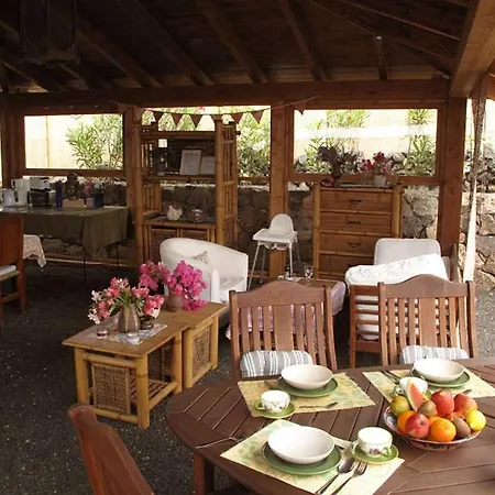 Sleeps 4 Pool Wifi فيلة